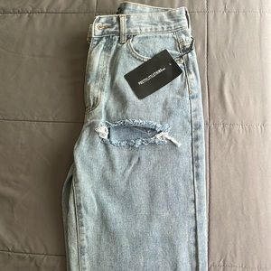 Petite pretty little thing distressed split jeans